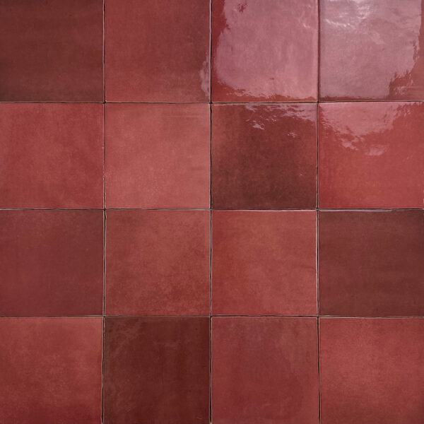 handvorm wandtegel 13x13 bordeaux rood random glans