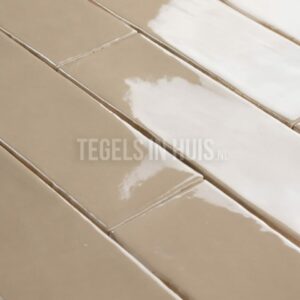 langwerpige witjes 7,5x30 cm handvorm wandtegel glans latte